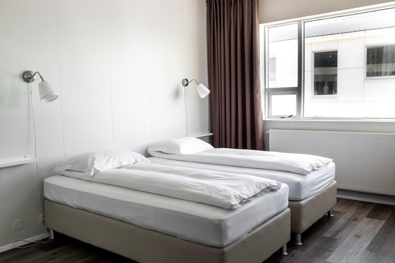 Guesthouse Hamar Вестманеяр Екстериор снимка